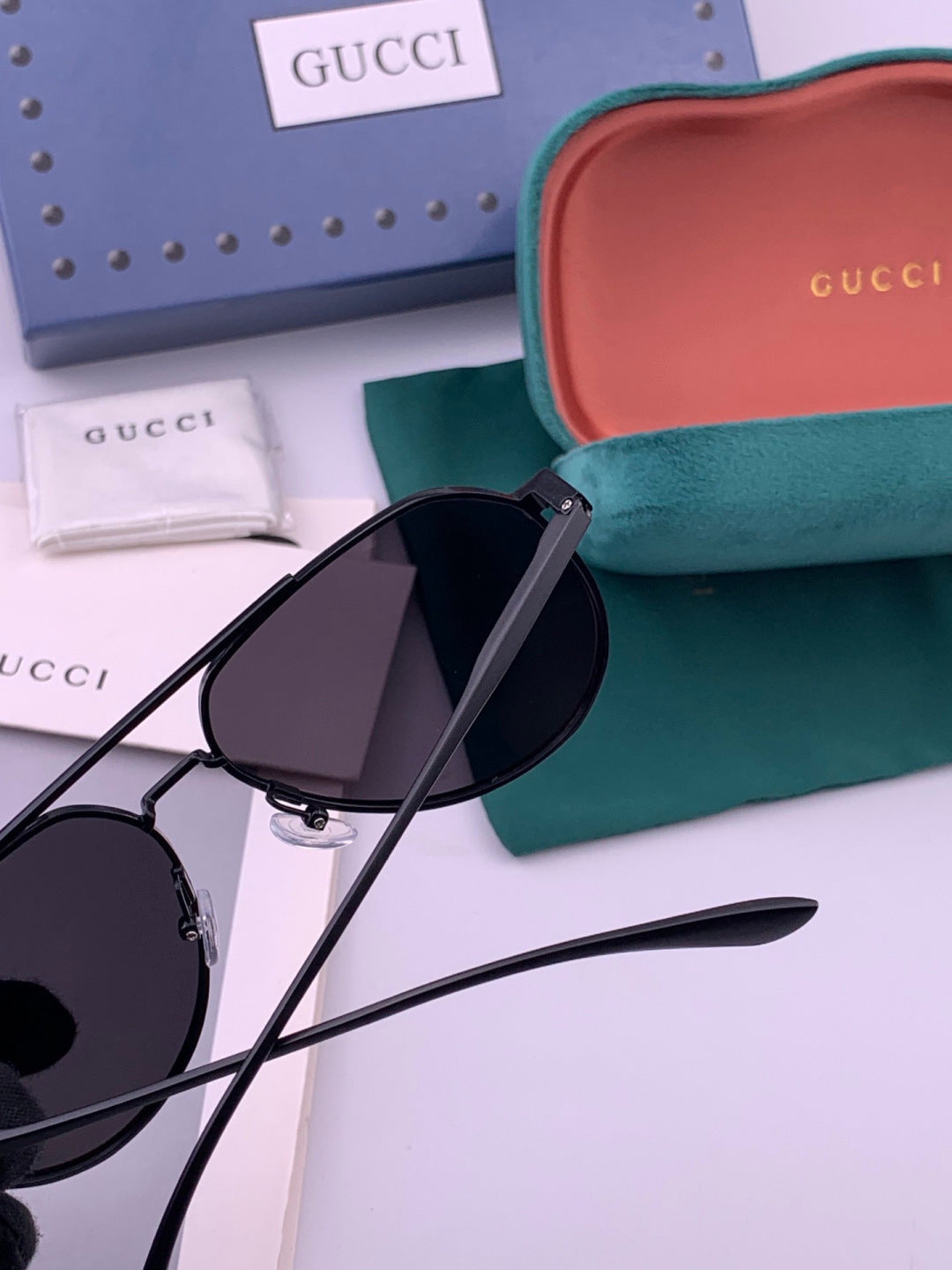 Gucci 0981 Polarized Aviator Gold Lens Sunglasses for Men & Women - detail image 5