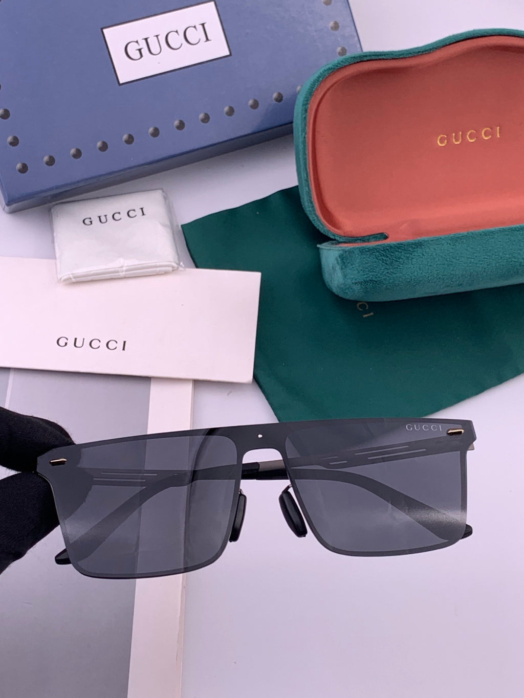 Gucci G0382 Fashion Gold Lens Sunglasses for Men & Women - detail image 2