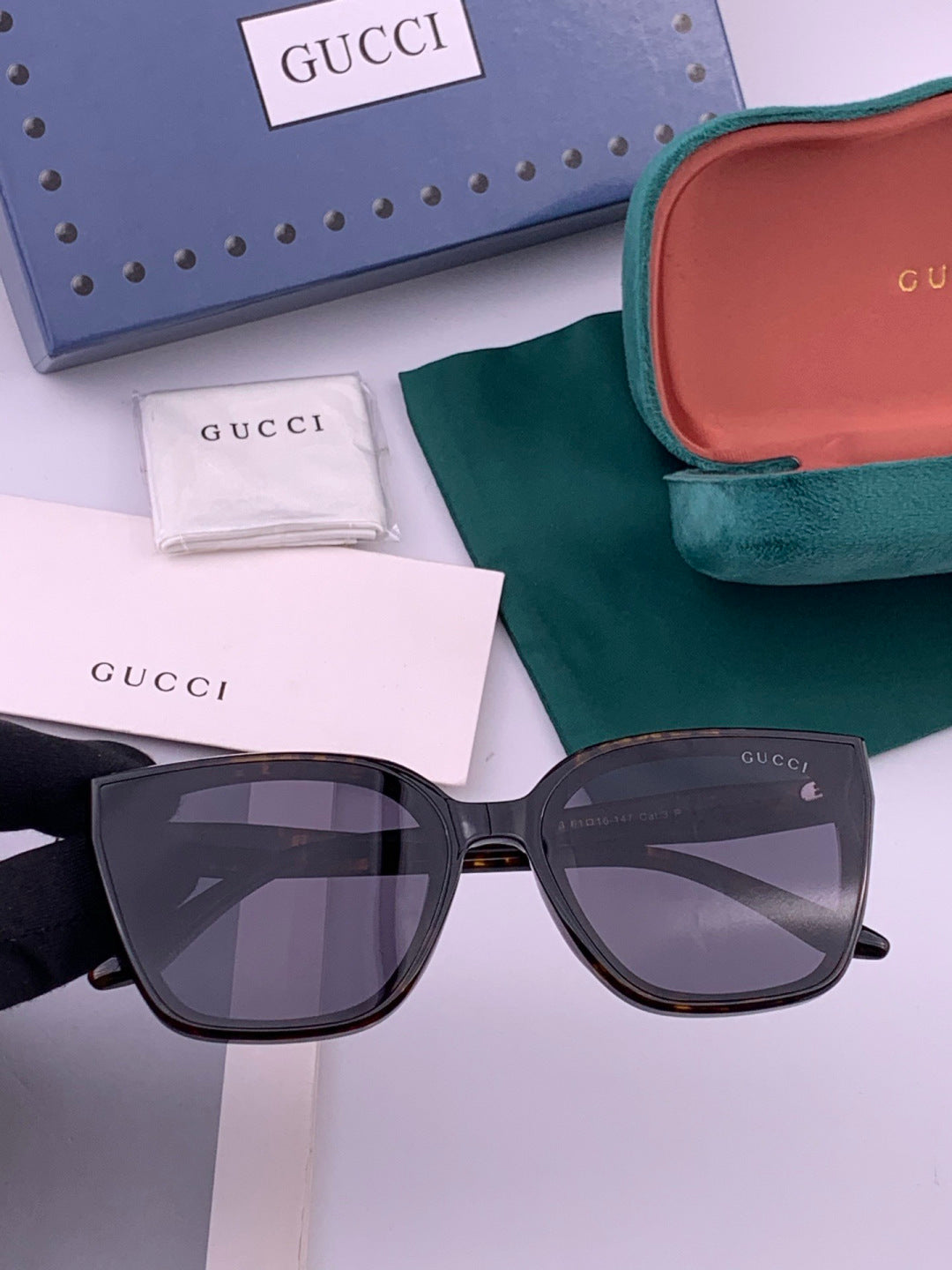 Gucci G07726 Polarized Square Black Lens Sunglasses for Men & Women - 415123