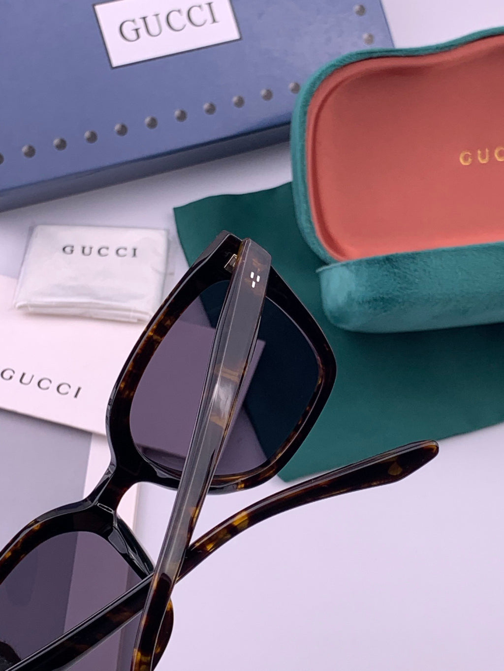 Gucci G07726 Polarized Square Black Lens Sunglasses for Men & Women - 415123 - detail image 6