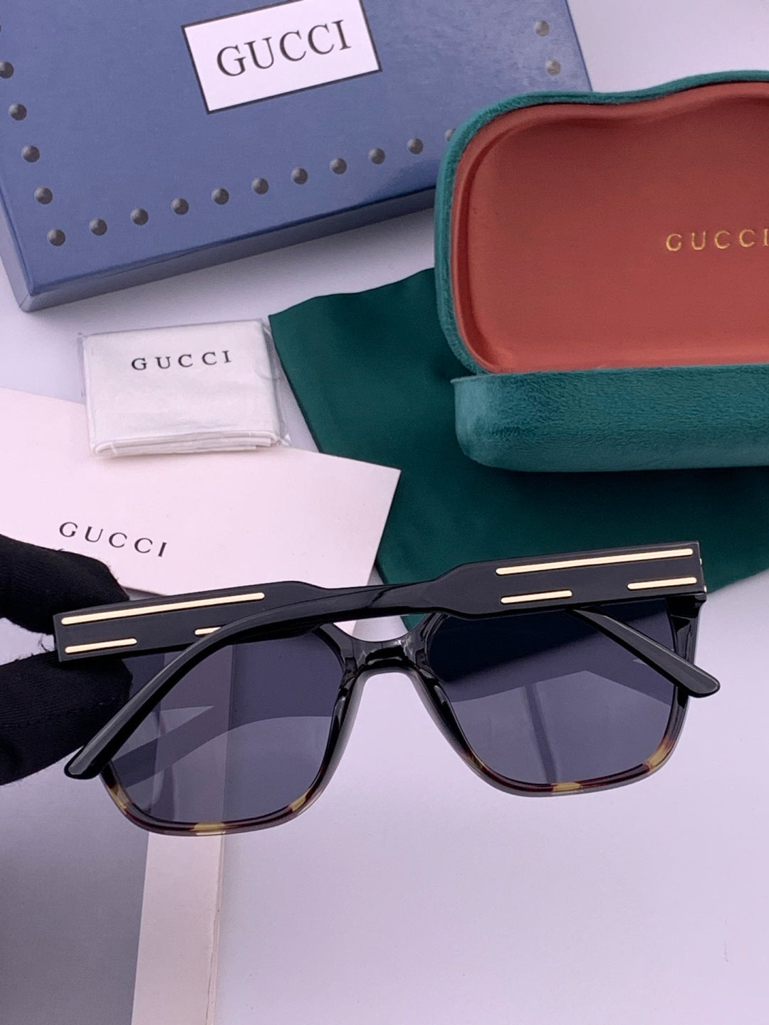 Gucci G0756 Polarized Square Black Lens Sunglasses for Men & Women - detail image 7