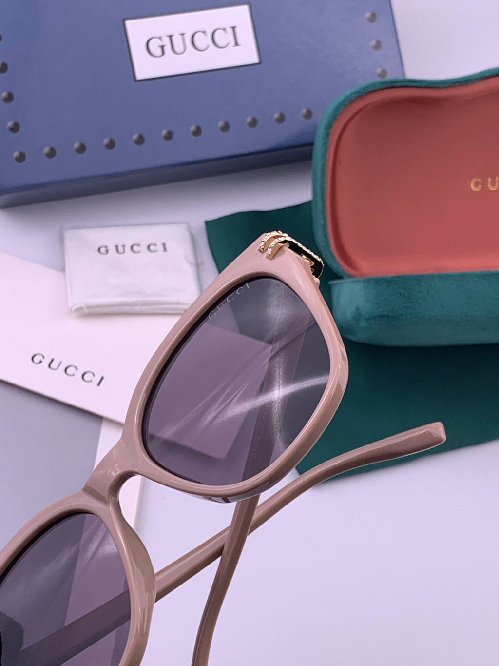 Gucci G6753 Round Black Lens Sunglasses for Men & Women - 415129 - detail image 4