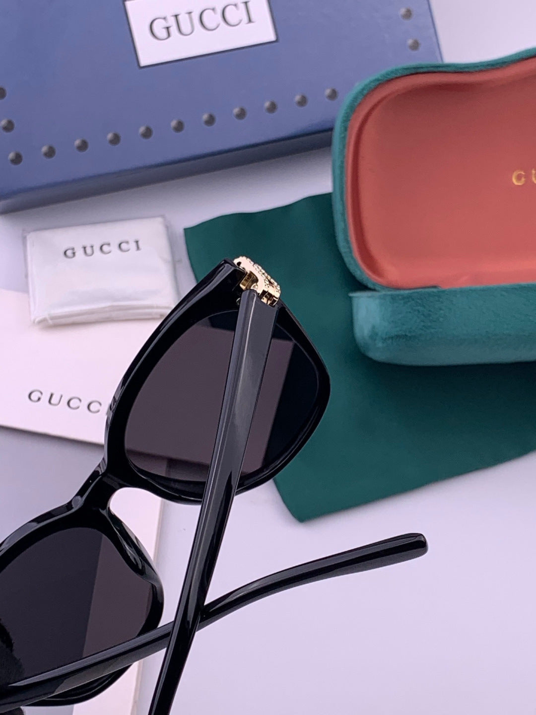 Gucci G6753 Round Black Lens Sunglasses for Men & Women - detail image 4