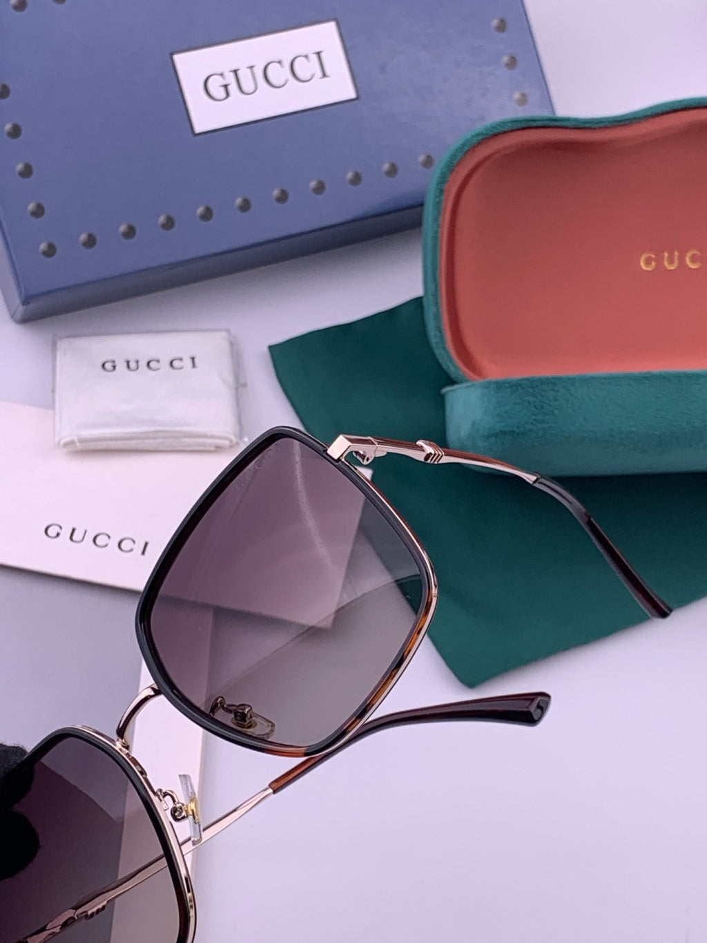 Gucci G1640 Polarized Round Brown Lens Sunglasses for Women - detail image 4
