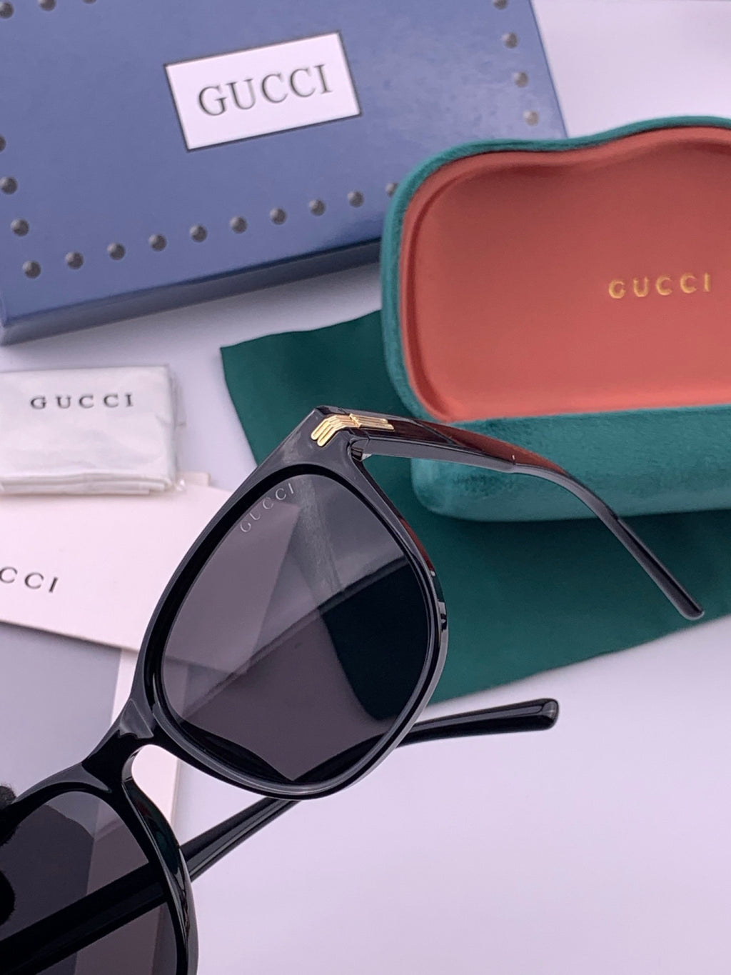 Gucci G97726 Polarized Square Brown Lens Sunglasses for Women - detail image 3