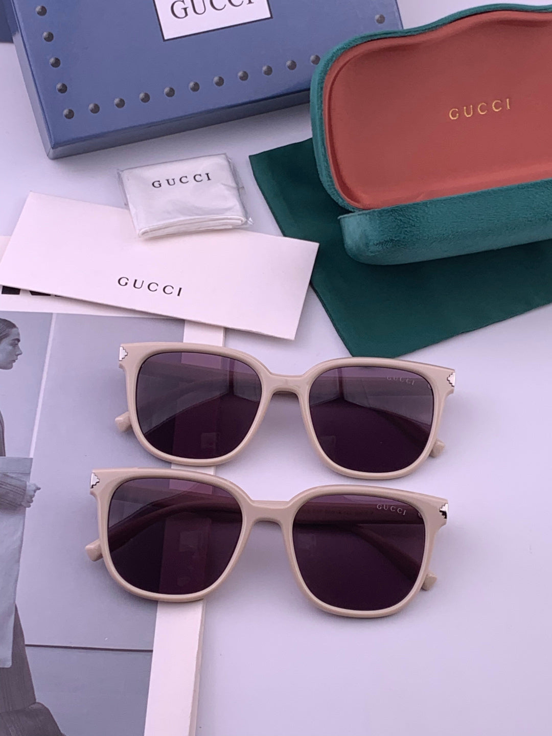 Gucci G55813 Fashion Black Lens Sunglasses for Men & Women - detail image 8