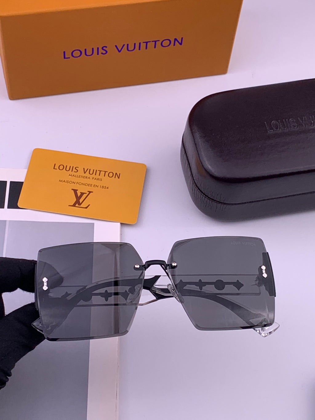 Louis Vuitton L5798 Polarized Square Brown Lens Sunglasses for Men & - 414931