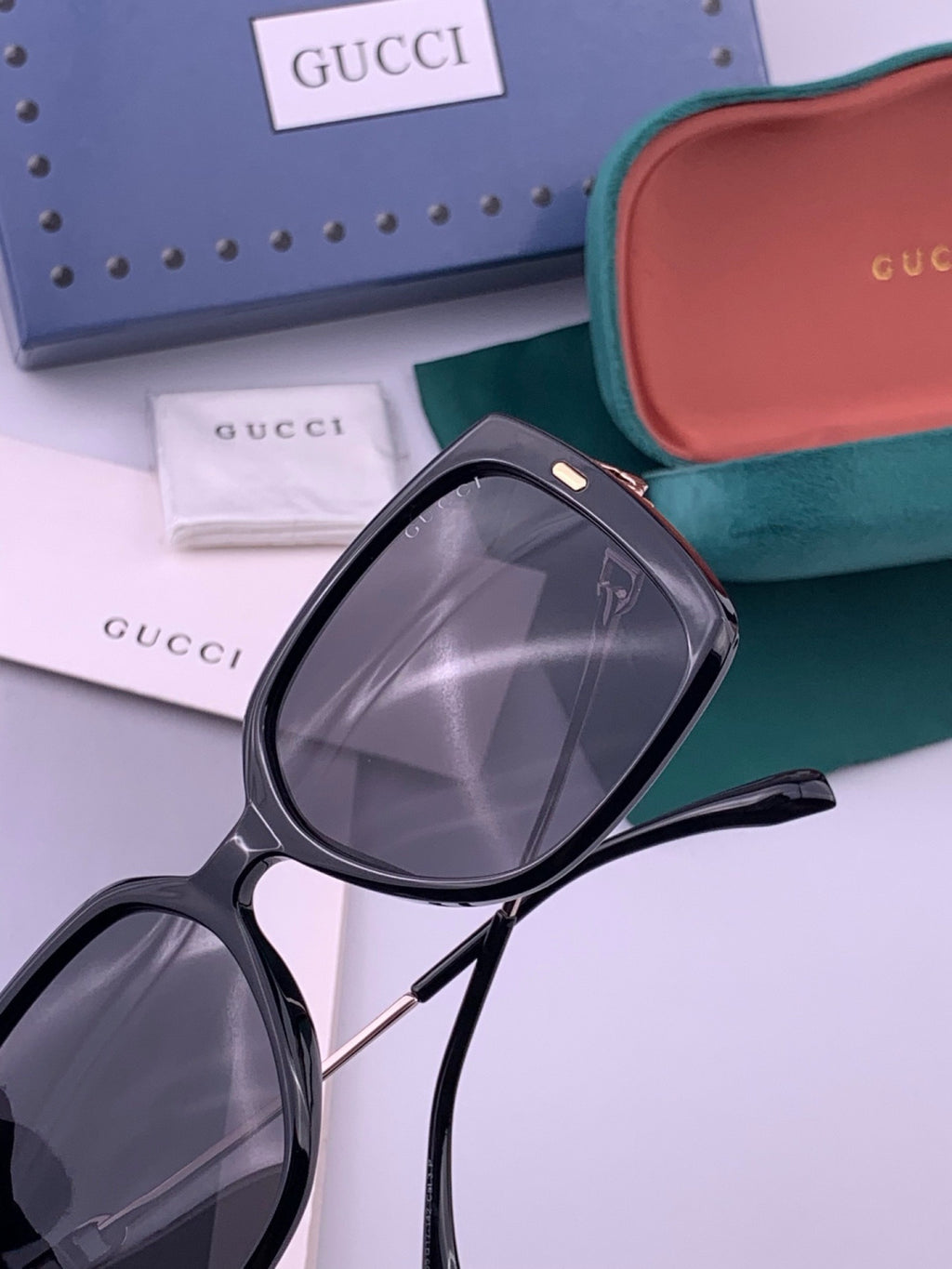Gucci G9750 Polarized Square Red Lens Sunglasses for Women - detail image 6