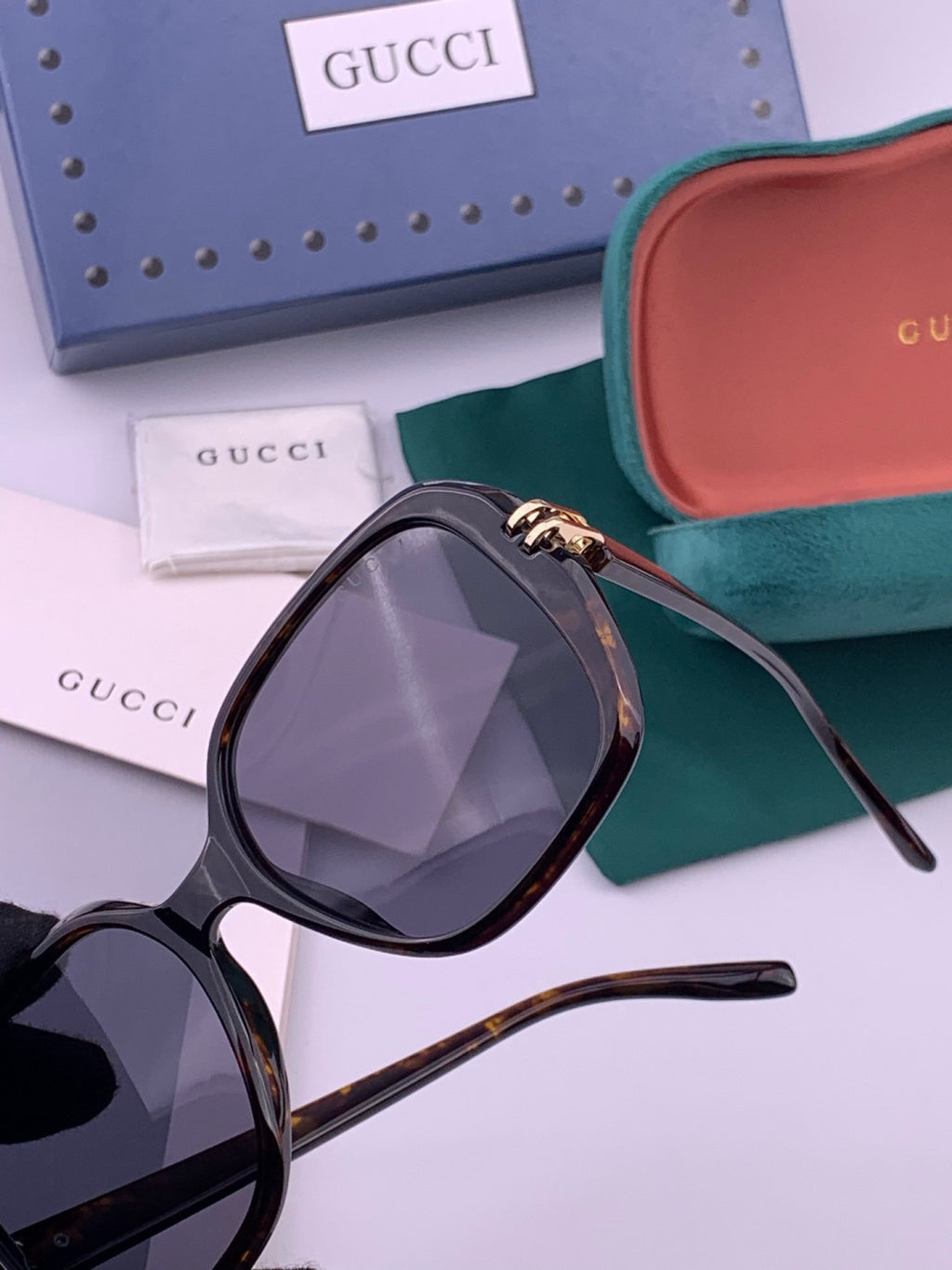 Gucci G2911 Polarized Square Red Lens Sunglasses for Women - 415076 - detail image 2