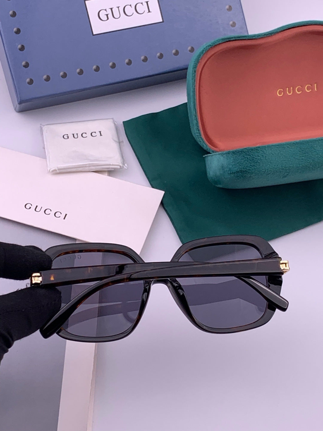 Gucci G2911 Polarized Square Red Lens Sunglasses for Women - 415076 - detail image 4