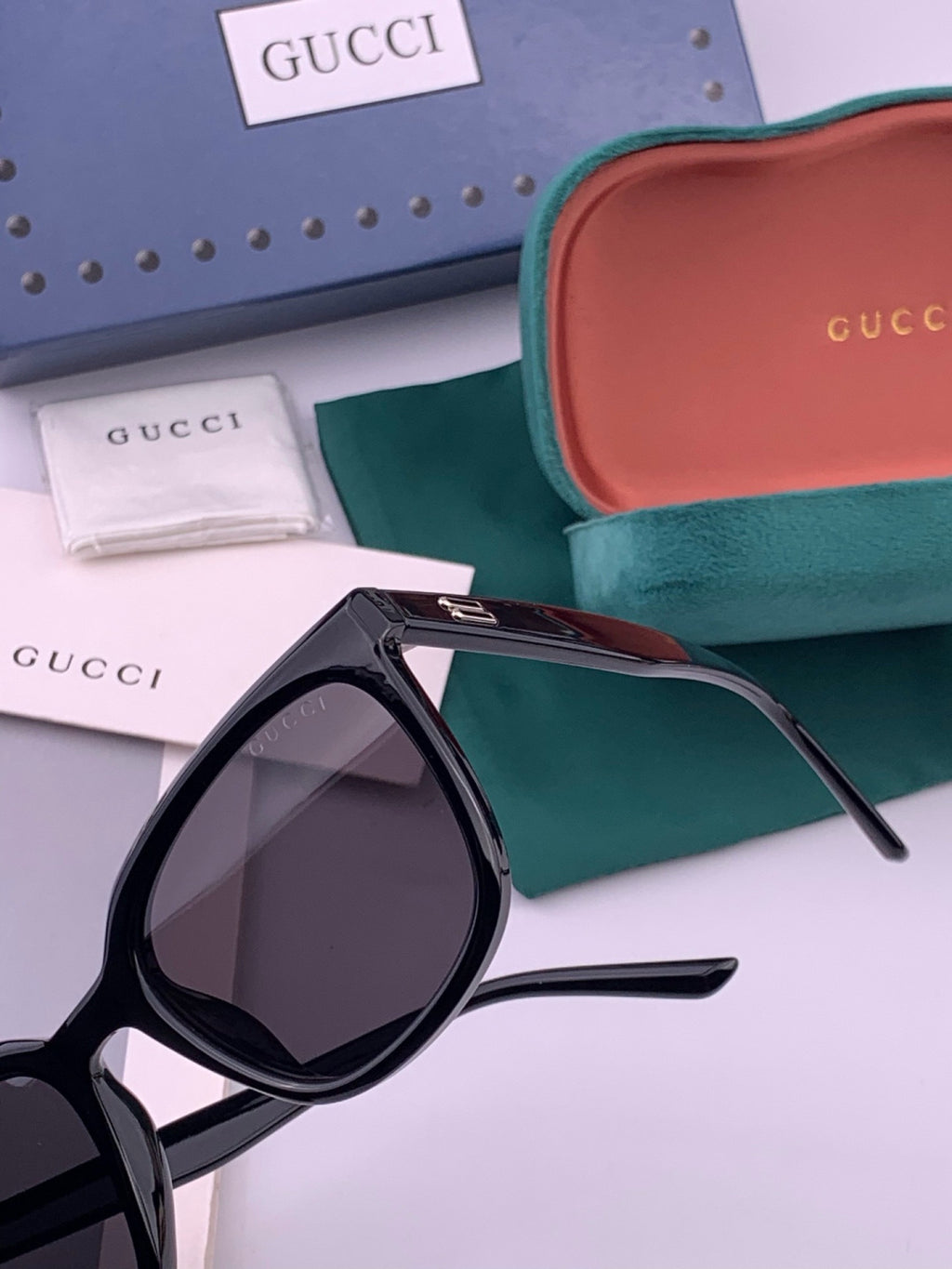 Gucci G57712 Polarized Square Gold Lens Sunglasses for Women - detail image 4