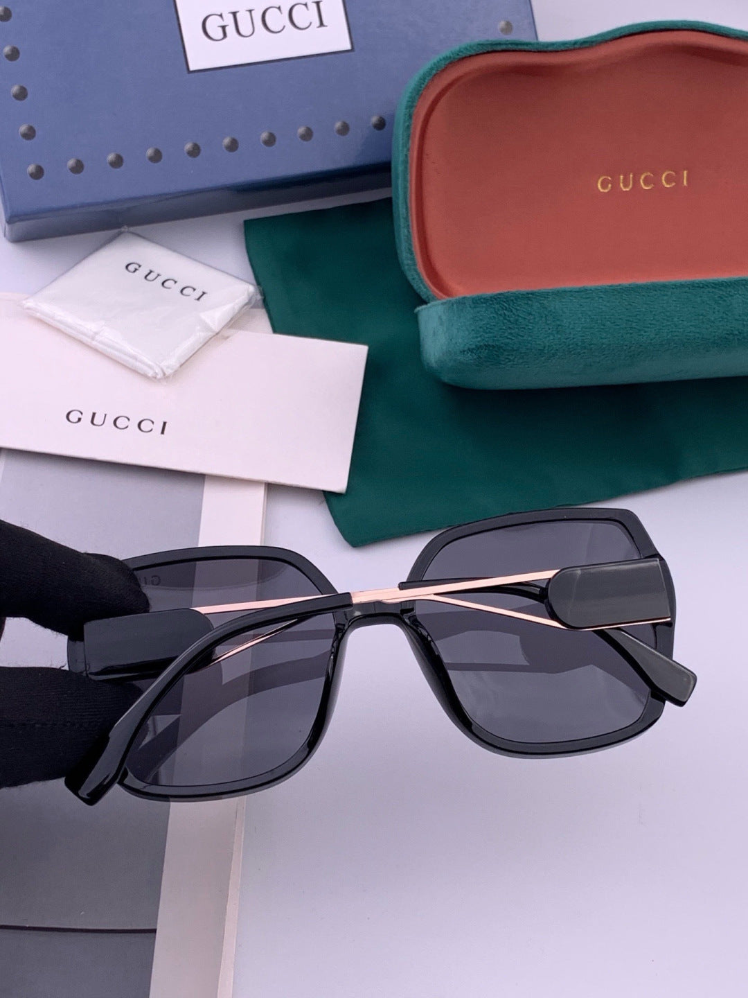 Gucci G9356 Polarized Round Gold Lens Sunglasses for Women - detail image 3