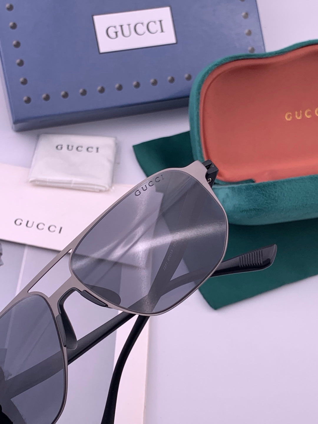 Gucci G1225 Polarized Aviator Brown Lens Sunglasses for Men - detail image 6