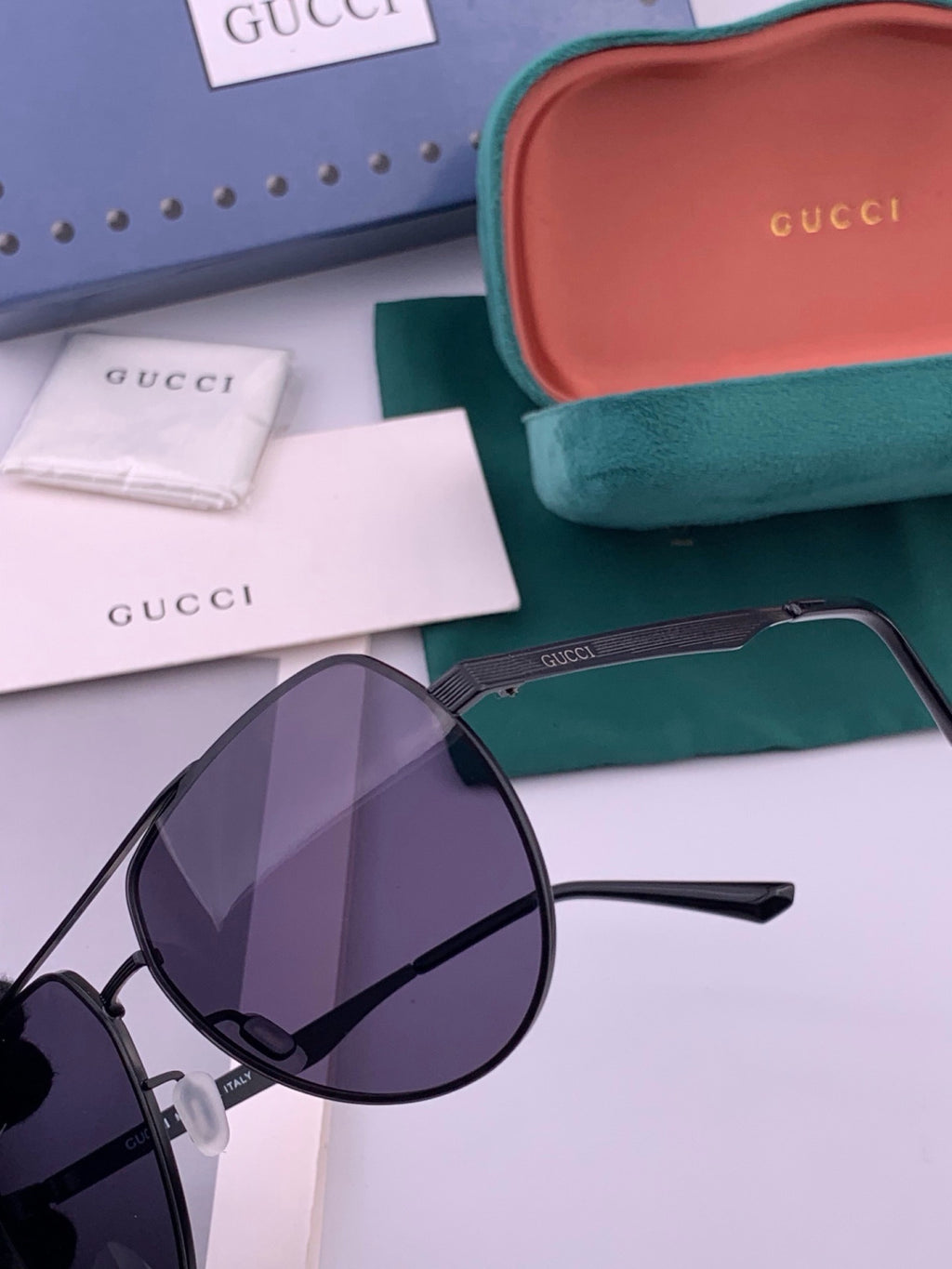 Gucci G4029 Polarized Aviator Black Lens Sunglasses for Men - detail image 3