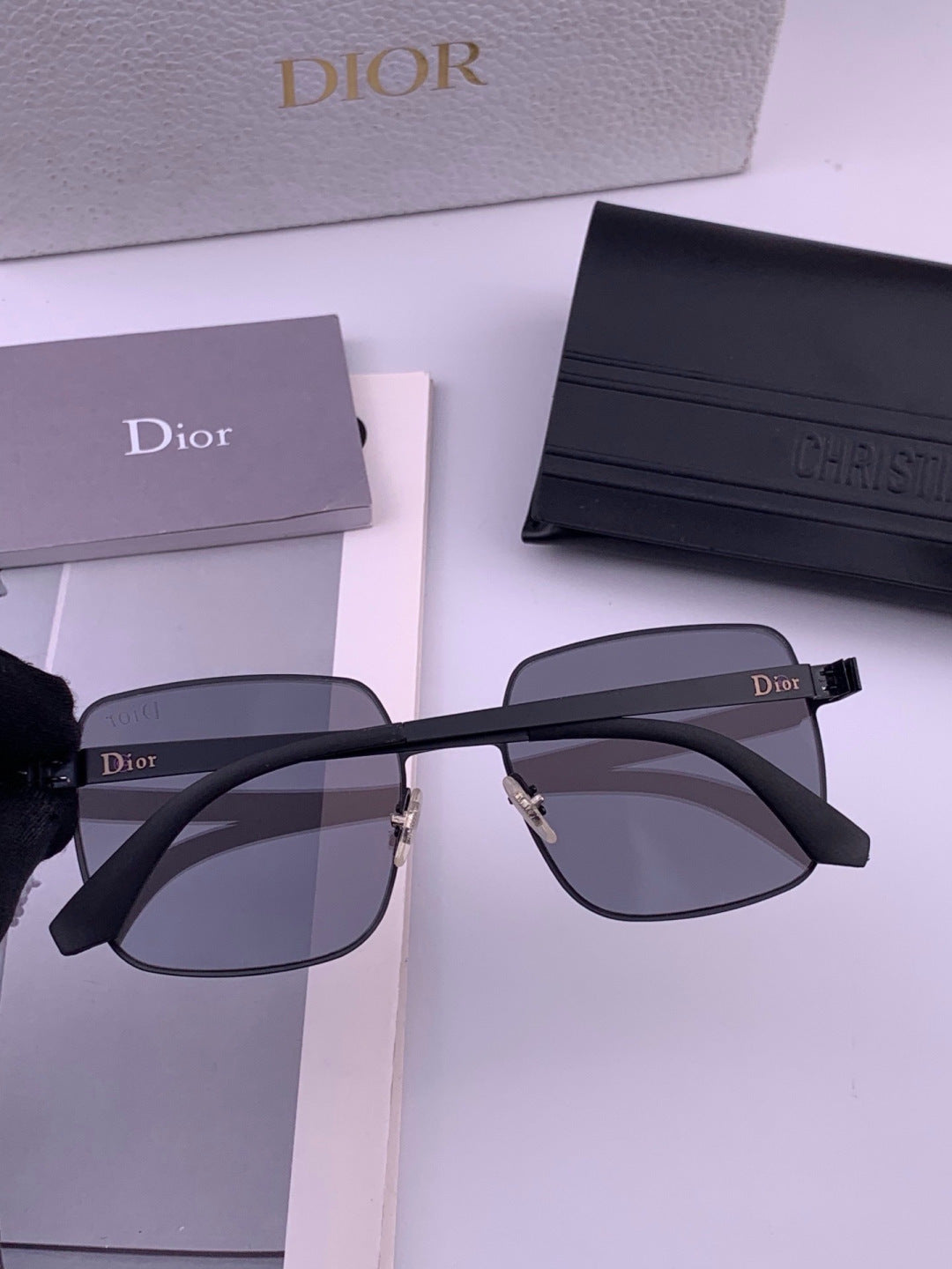 Dior D3908 Fashion Black Lens Sunglasses for Men & Women - 415425 - detail image 5