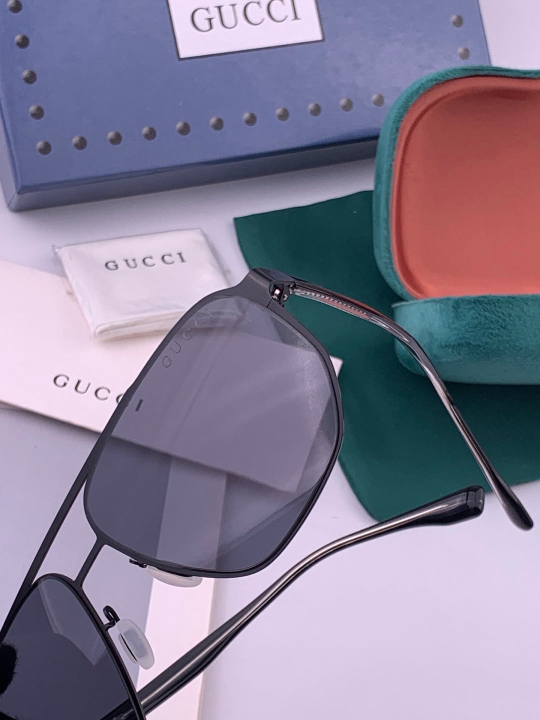 Gucci G3380 Polarized Aviator Gold Lens Sunglasses for Men - 415075 - detail image 3