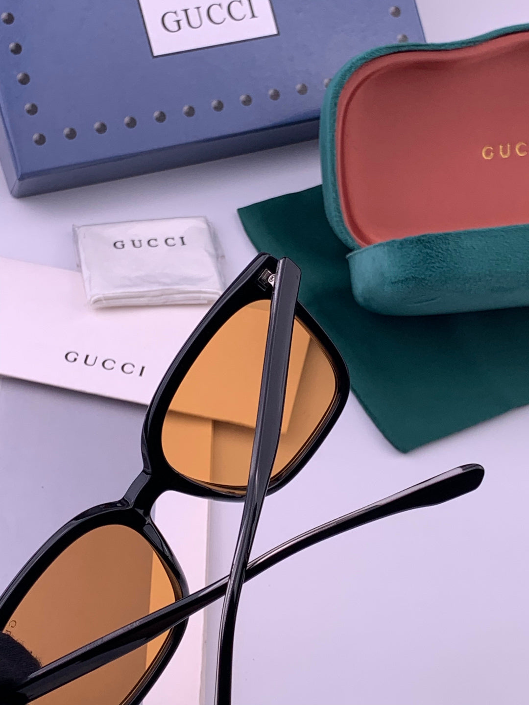 Gucci G2897 Square Brown Lens Sunglasses for Men & Women - 415038 - detail image 3