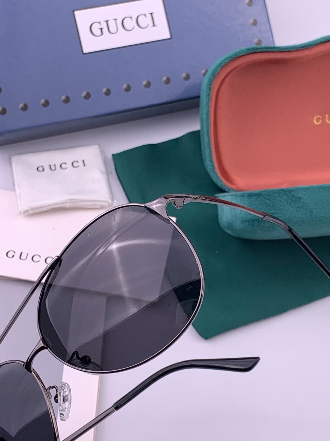 Gucci G9800 Polarized Aviator Black Lens Sunglasses for Men & Women - 415043 - detail image 3