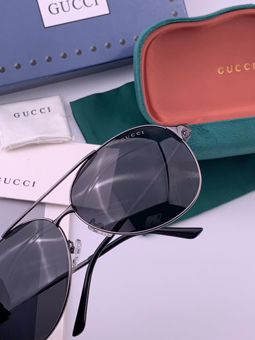 Gucci G9800 Polarized Aviator Black Lens Sunglasses for Men & Women - 415043 - detail image 7