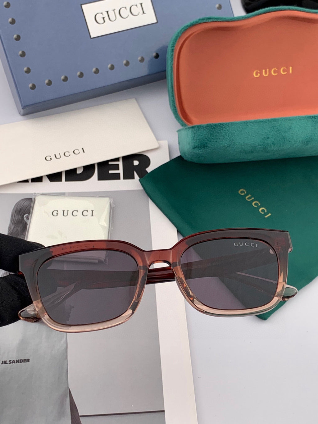 Gucci G5108 Polarized Square Black Lens Sunglasses for Women - 415050 - detail image 3