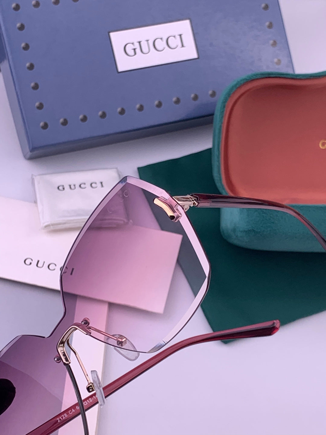Gucci G8212 Polarized Rimless Black Lens Sunglasses for Men & Women - 415052 - detail image 3