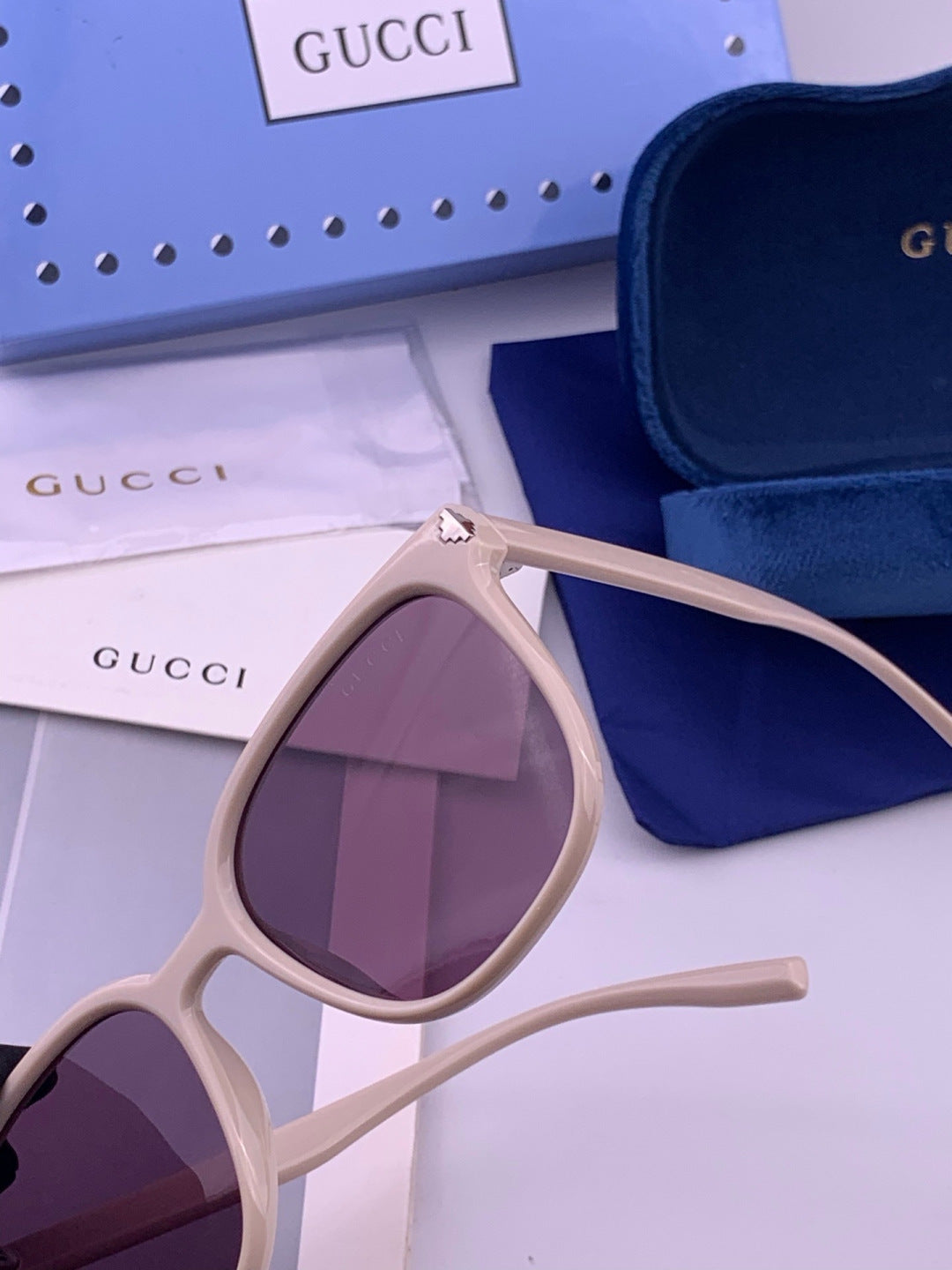 Gucci G87722 Polarized Round Black Lens Sunglasses for Women - 415053 - detail image 3