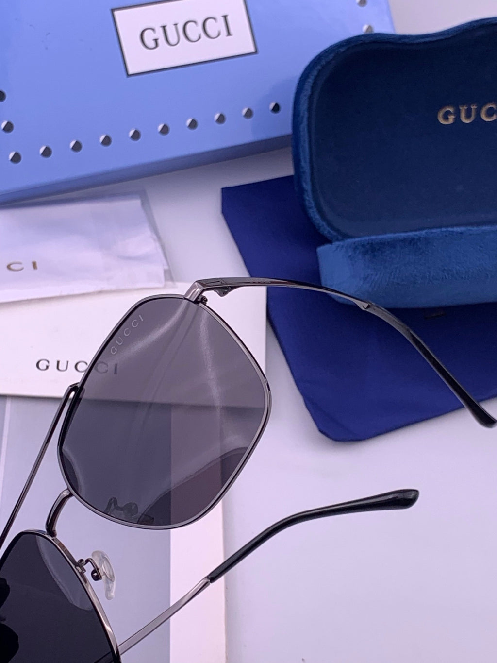 Gucci 0863 Polarized Aviator Gold Lens Sunglasses for Men & Women - 415024 - detail image 3