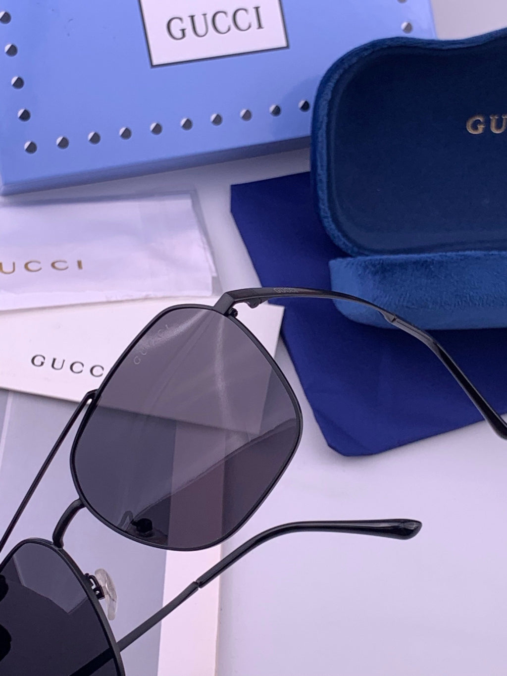 Gucci 0863 Polarized Aviator Gold Lens Sunglasses for Men & Women - 415026 - detail image 3
