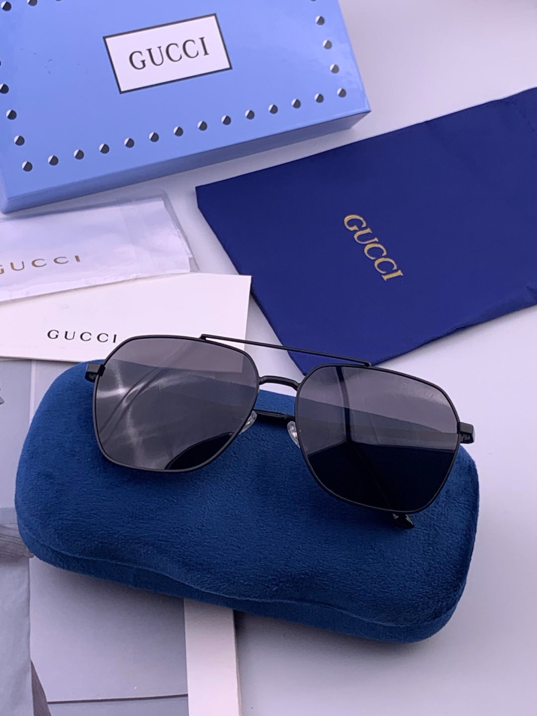 Gucci 0863 Polarized Aviator Gold Lens Sunglasses for Men & Women - 415026 - detail image 6