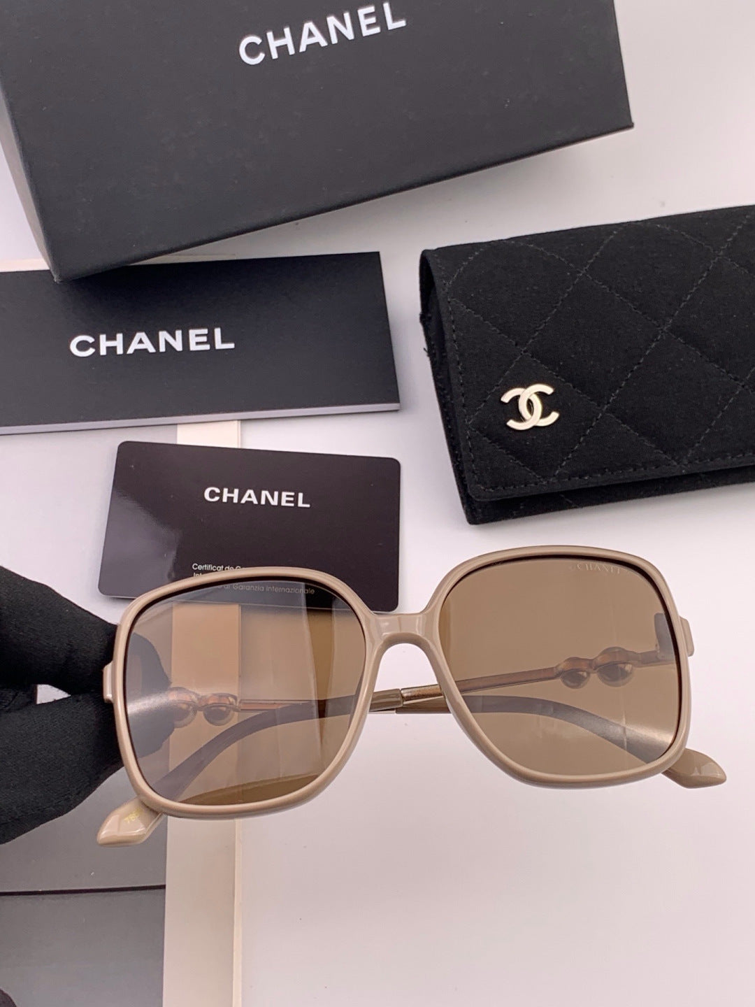 Chanel CH5786 Polarized Oversized Gray Lens Sunglasses for Men & Wome - 415241 - detail image 3