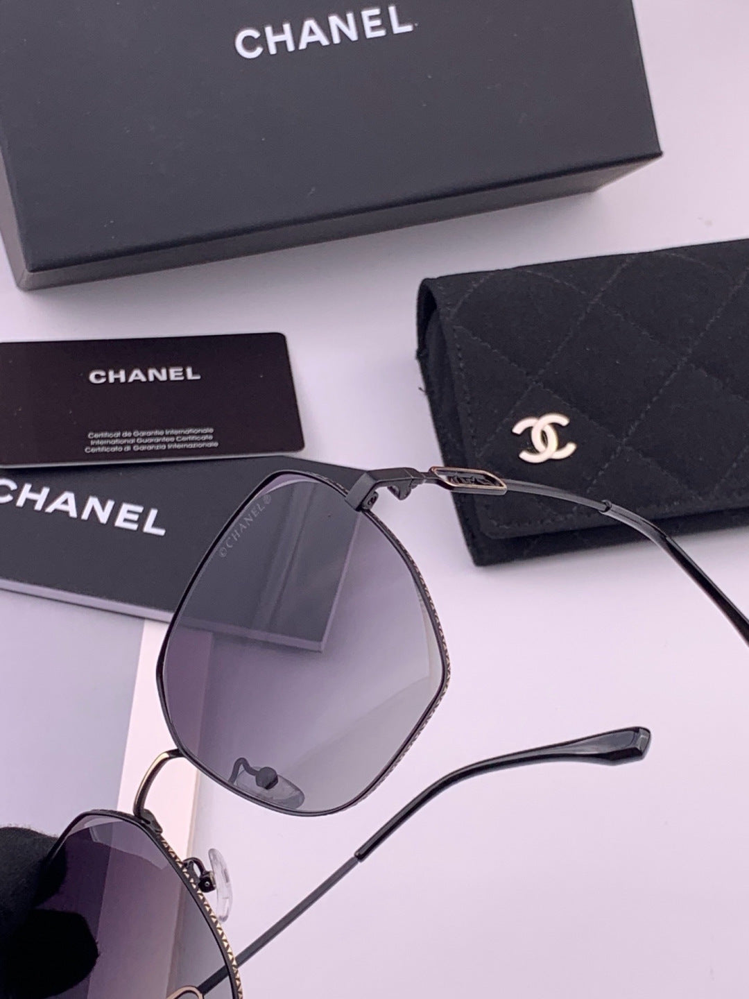 Chanel CH7238 Polarized Rimless Gold Lens Sunglasses for Men & Women - detail image 3