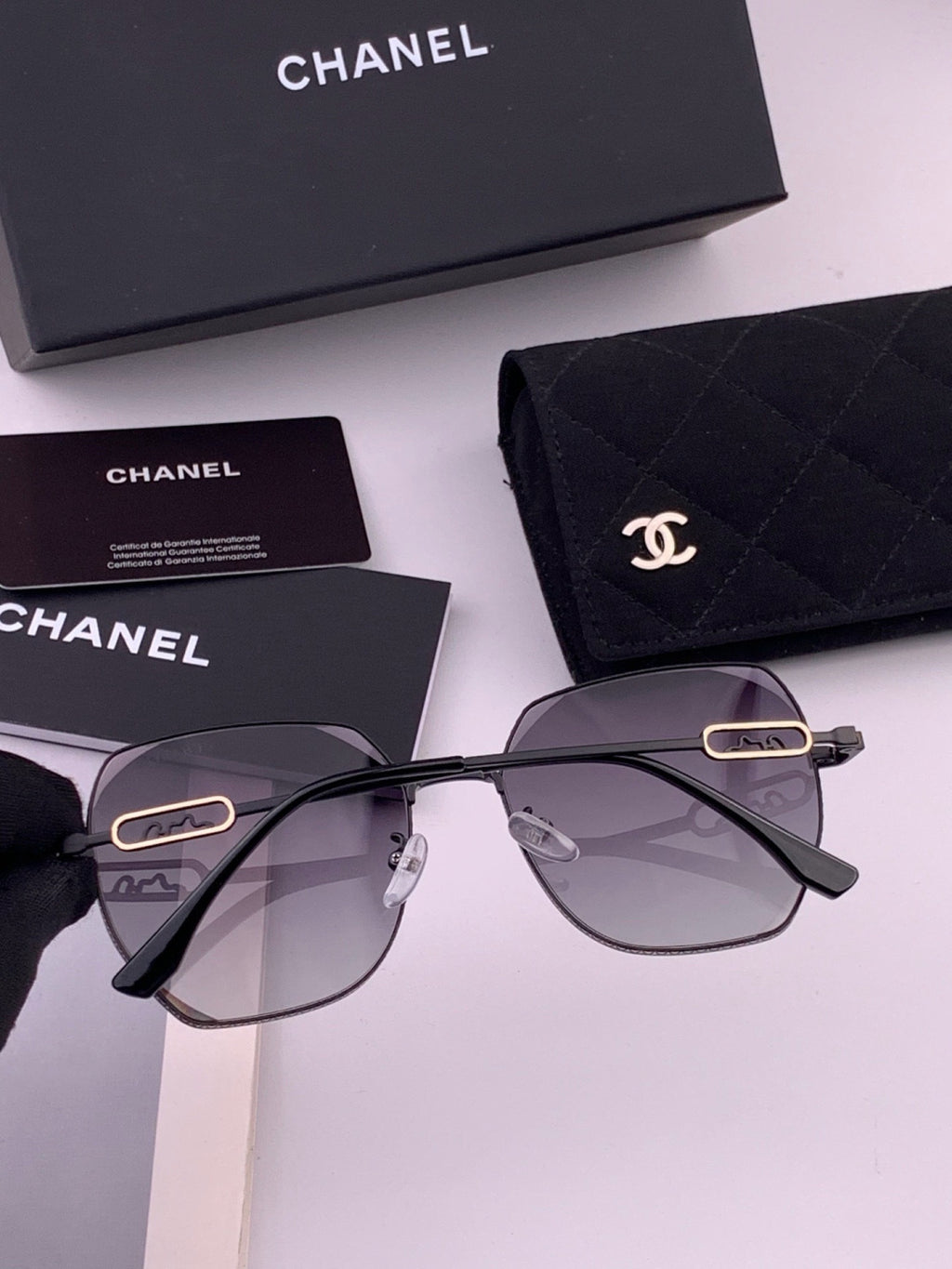 Chanel CH7238 Polarized Rimless Gold Lens Sunglasses for Men & Women - detail image 4