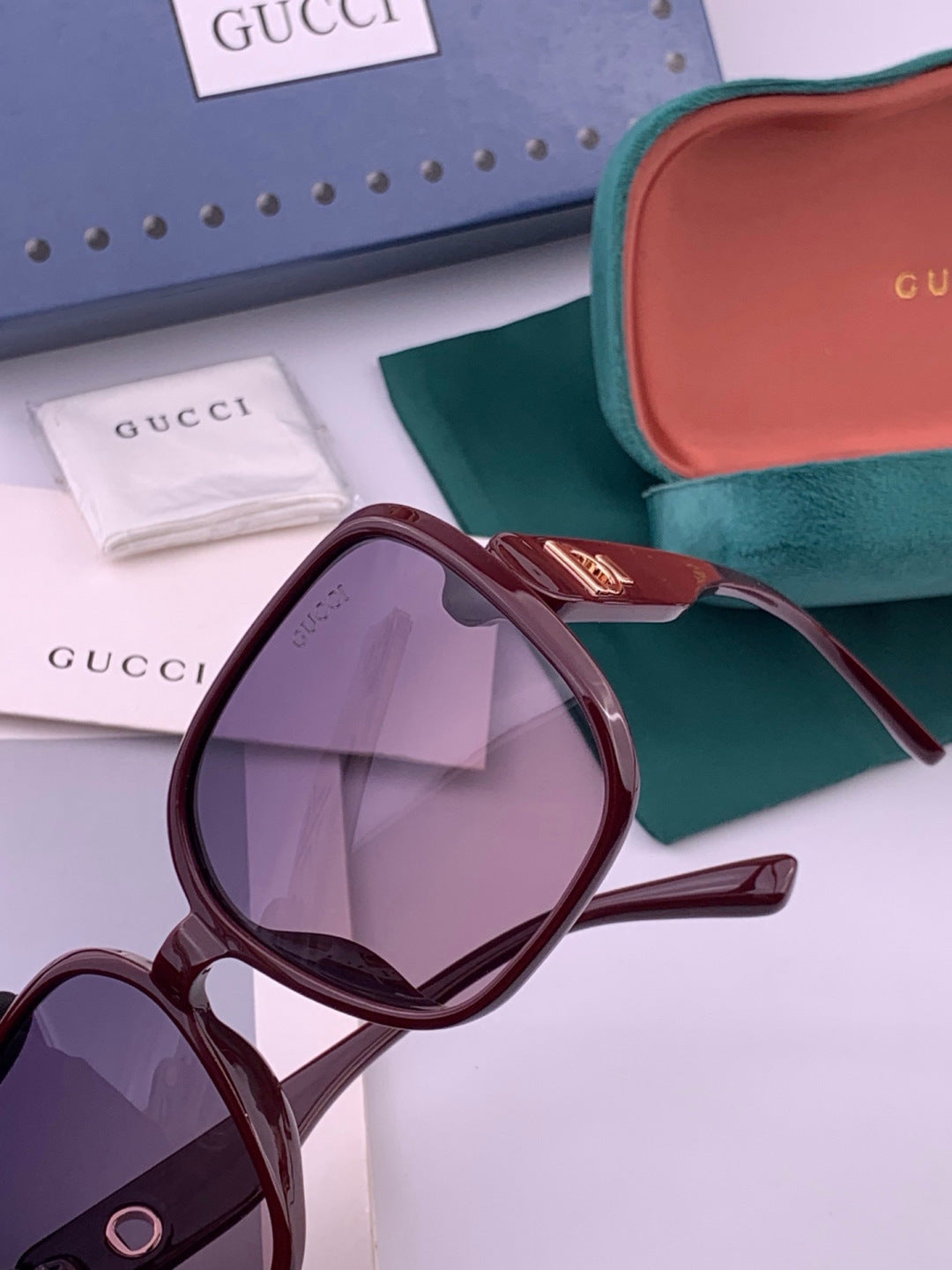 Gucci G0388 Round Red Lens Sunglasses for Men & Women - 415028 - detail image 2