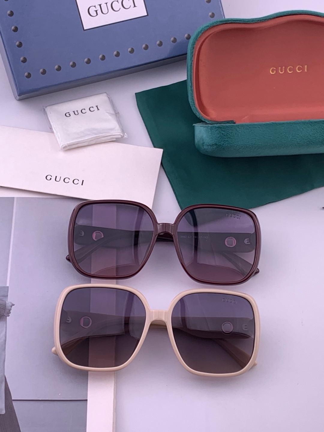 Gucci G0388 Round Red Lens Sunglasses for Men & Women - 415029 - detail image 8