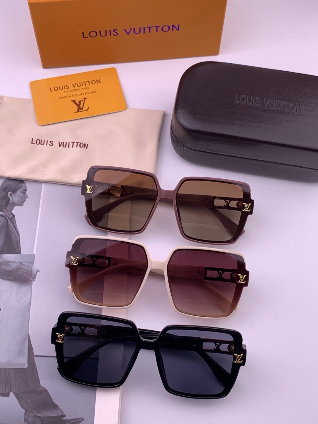 Louis Vuitton L77004 Oversized Purple Lens Sunglasses for Men & Women - 414835 - detail image 7