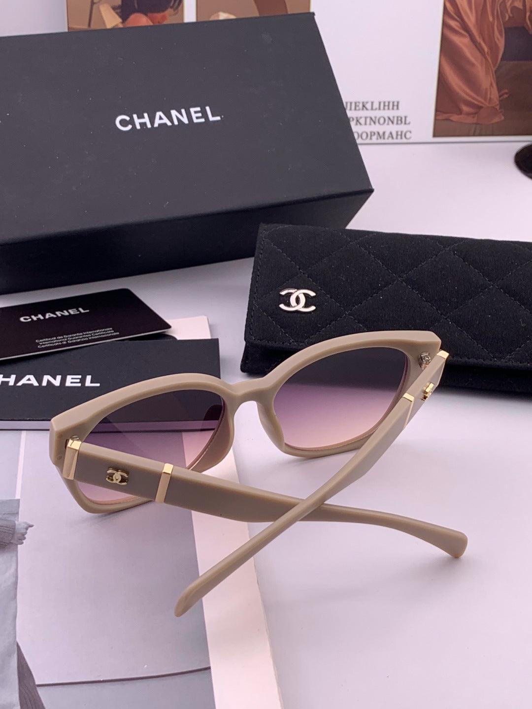 Chanel CH47004 Oversized Purple Lens Sunglasses for Men & Women - 415233 - detail image 7