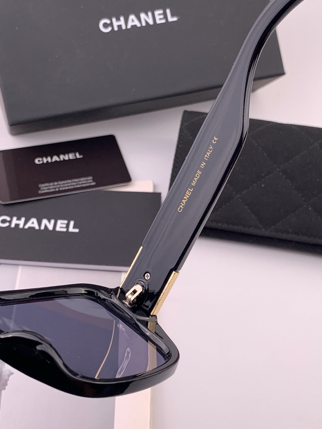 Chanel CH87004 Oversized Black Lens Sunglasses for Men & Women - 415235 - detail image 5