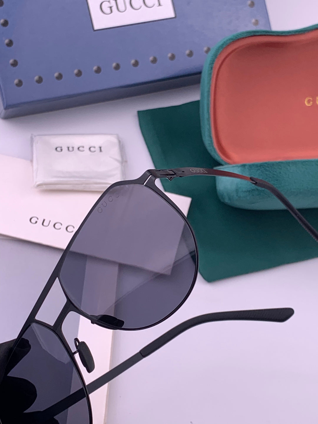 Gucci G2731 Polarized Fashion Gold Lens Sunglasses for Men & Women - 415007 - detail image 3
