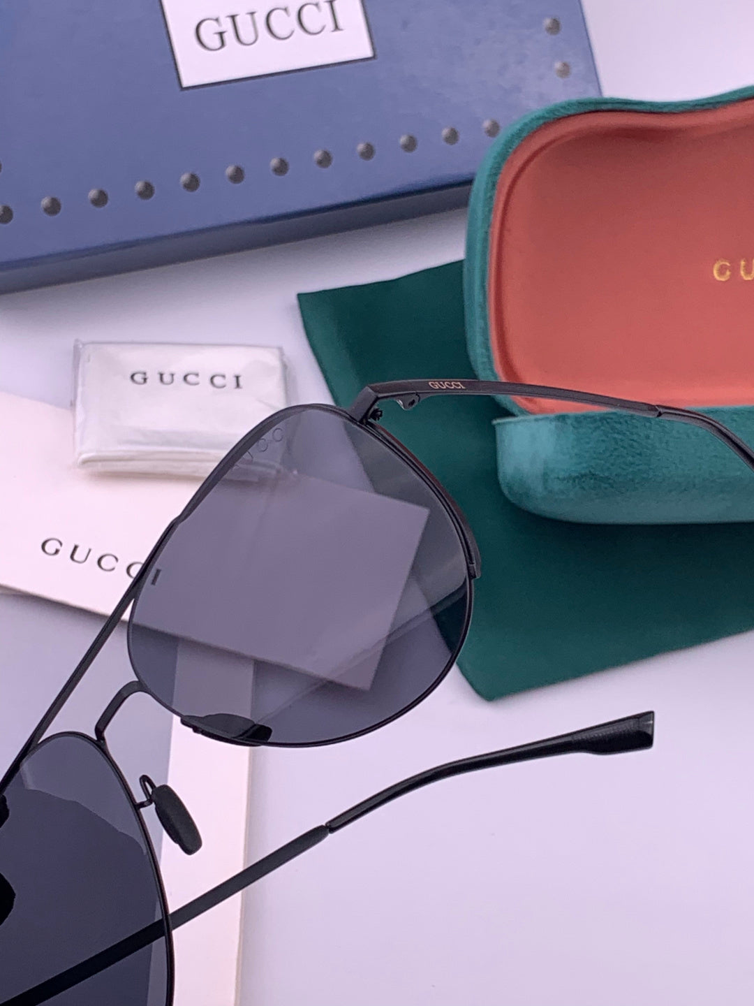 Gucci 1227 Fashion Gold Lens Sunglasses for Men & Women - 415009 - detail image 3