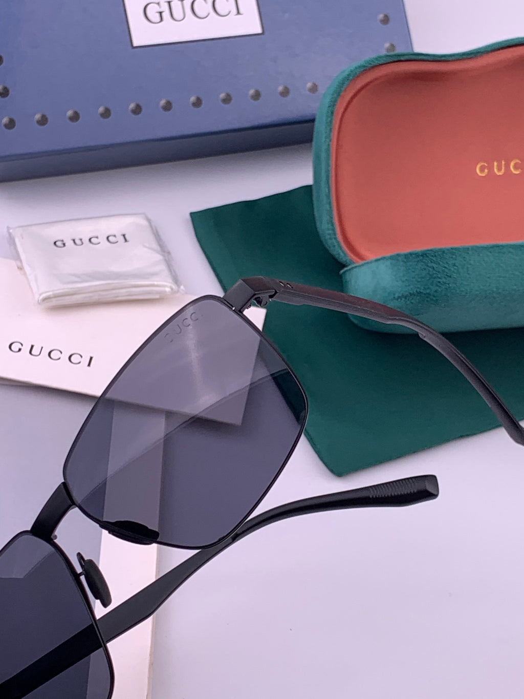 Gucci G7226 Polarized Aviator Gold Lens Sunglasses for Men - 415015 - detail image 3