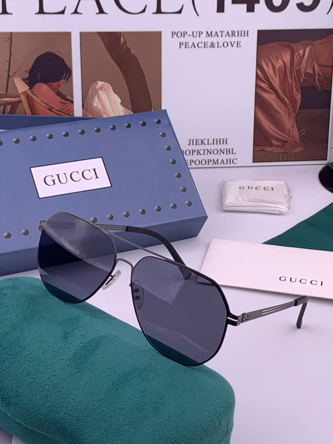 Gucci G911 Polarized Fashion Gold Lens Sunglasses for Men & Women - 415018 - detail image 2