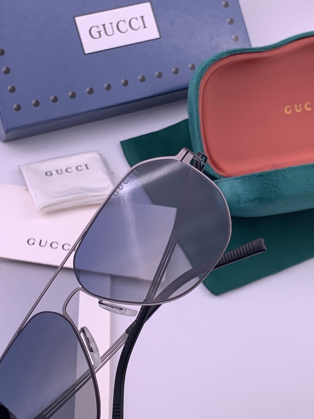 Gucci G911 Polarized Fashion Gold Lens Sunglasses for Men & Women - 415019 - detail image 5