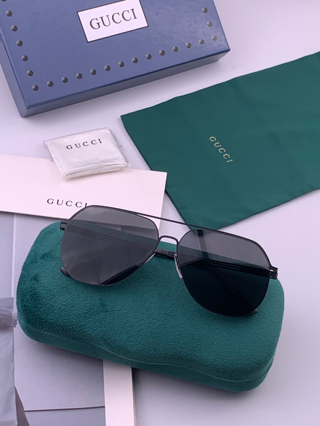 Gucci G911 Polarized Fashion Gold Lens Sunglasses for Men & Women - 415020 - detail image 5