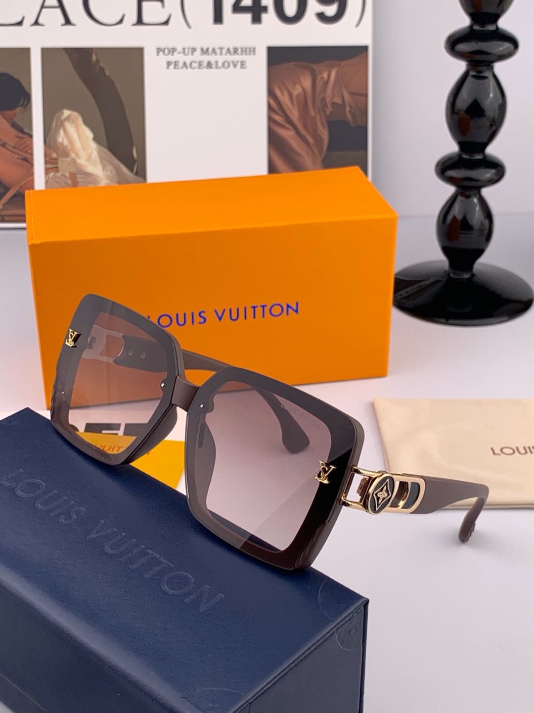 Louis Vuitton L5304 Polarized Square Gold Lens Sunglasses for Men & Women - detail image 3