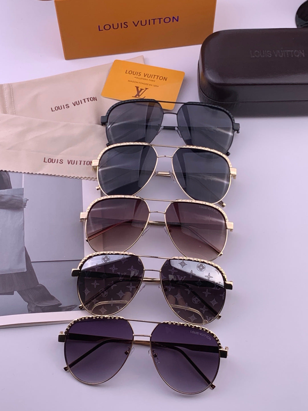 Louis Vuitton L01744 Aviator Black Lens Sunglasses for Men & Women - 431205 - detail image 8