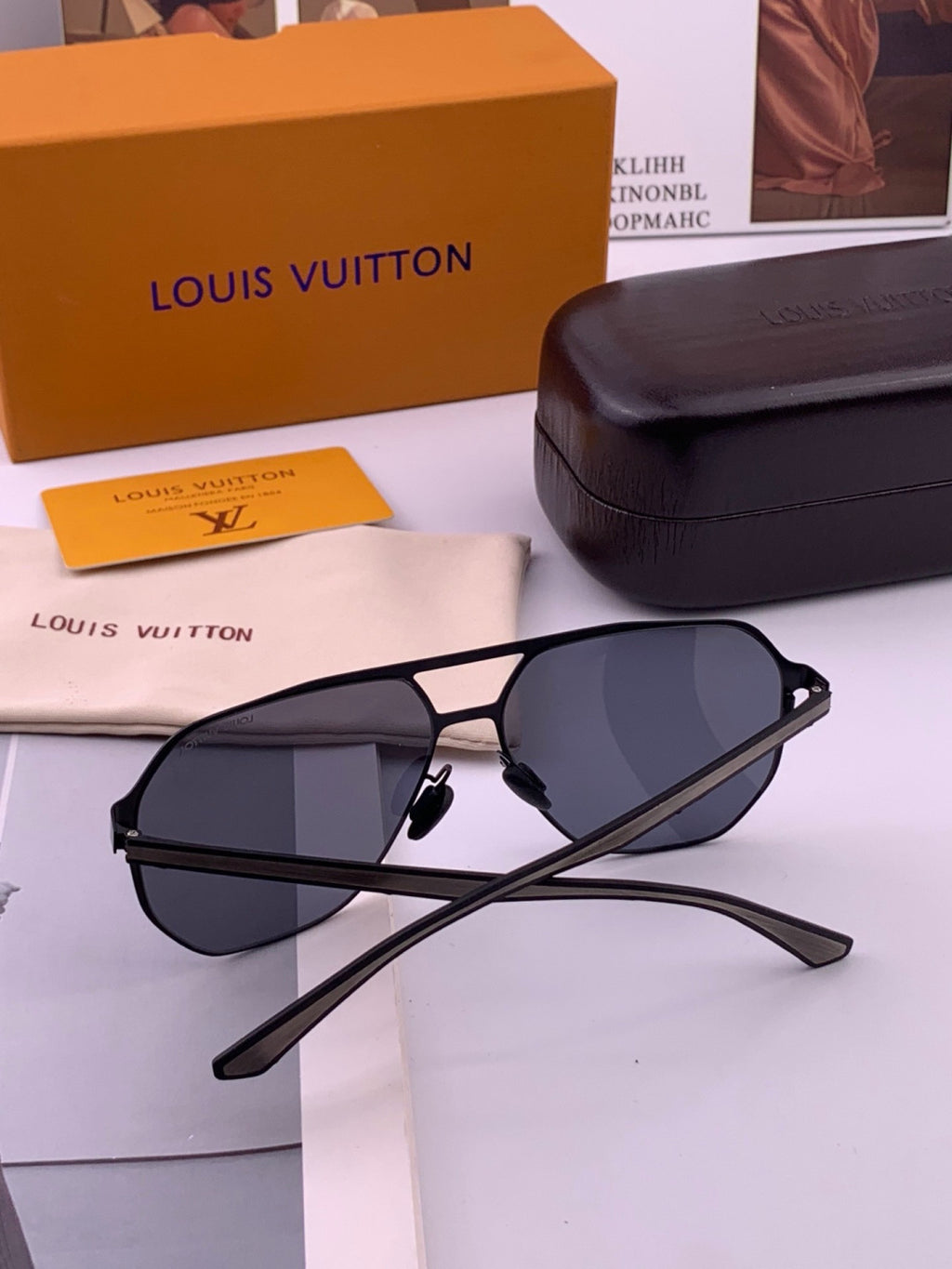 Louis Vuitton L6229 Polarized Aviator Blue Lens Sunglasses for Men - 431198 - detail image 7
