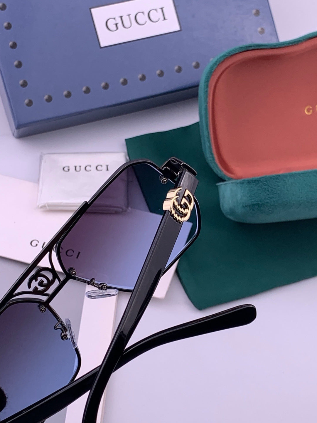 Gucci G21746 Aviator Black Lens Sunglasses for Men & Women - detail image 4