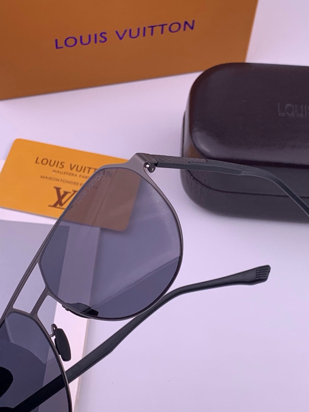 Louis Vuitton L315 Fashion Gold Lens Sunglasses for Men & Women - 431268 - detail image 3