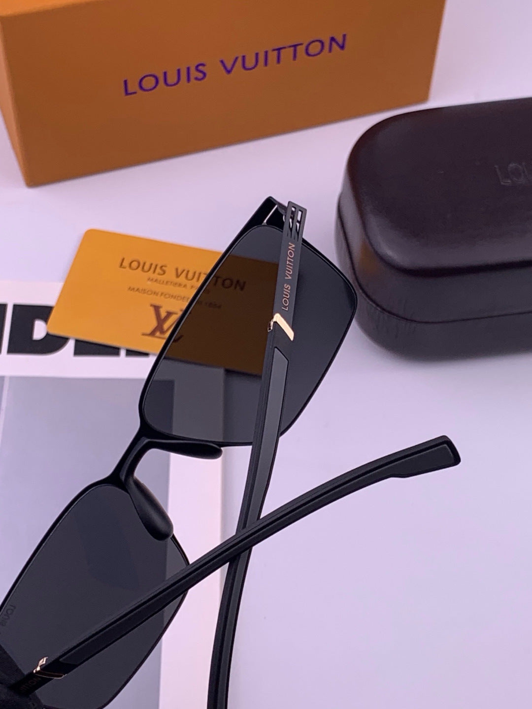Louis Vuitton L316 Fashion Gold Lens Sunglasses for Men & Women - 431278 - detail image 5
