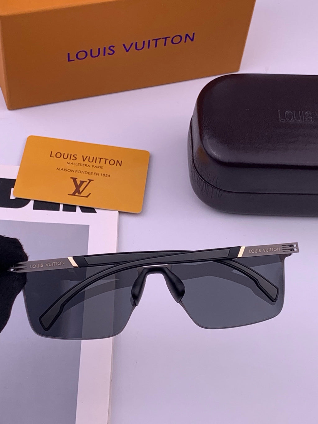 Louis Vuitton L316 Fashion Brown Lens Sunglasses for Men & Women - 431280 - detail image 5